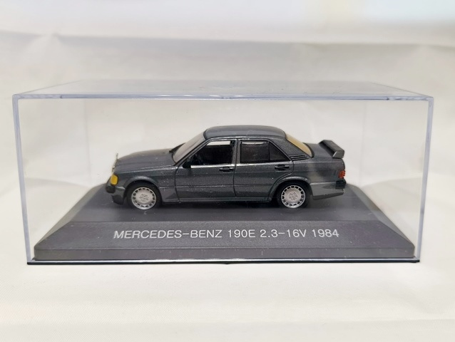 Картинка Коллекционная модель MERCEDES-BENZ 190E 2.3-16 W201 (1984), black-metallic, 1/43 интернет магазина Масштаб