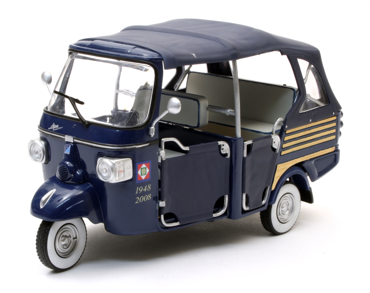 Каталог Коллекционная модель Piaggio APE Calessino 