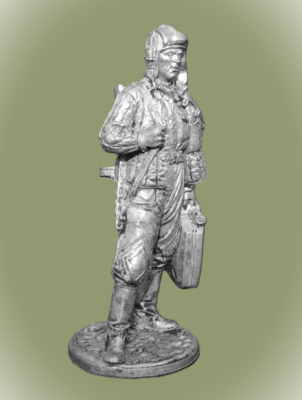 Картинка WWII-077 Танкист с канистрой. Красная Армия, 1941-45гг. СССР, 54 мм  от магазина Масштаб