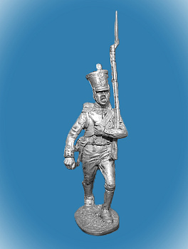 Картинка 061. Оловянный солдатик Фузелер линейной пехоты Франция 1812-15гг, 54мм  от магазина Масштаб