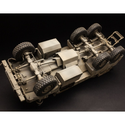 sbornaya_model_meng_ss_005_bronetransporter_cougar_6x6_mrap_1_35_1820748_4