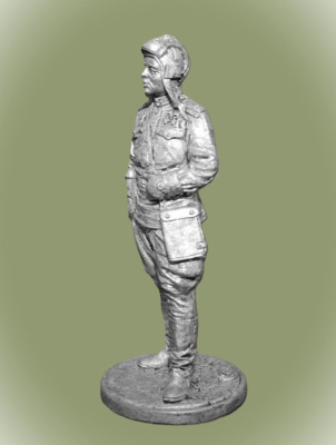 Картинка WWII-009  Гвардии майор, командир танкового батальона, 1945 гг. , СССР ,54 мм.  от магазина Масштаб