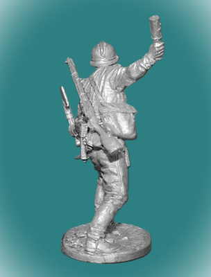 Картинка WWI-5 Оловянный солдатик гренадер штурмовой команды. Россия, 1915-17гг.., 54мм  от магазина Масштаб