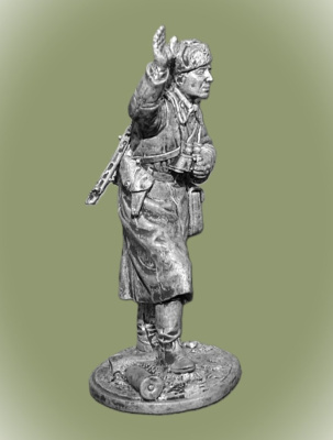 Картинка WWII-012 Старший сержант - артиллерист, командир орудия, 1943-45 гг. , СССР ,54 мм.  от магазина Масштаб