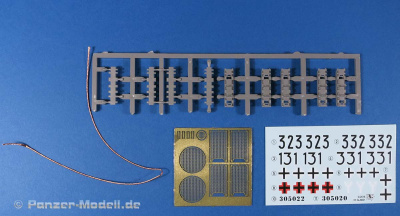 8001_03g