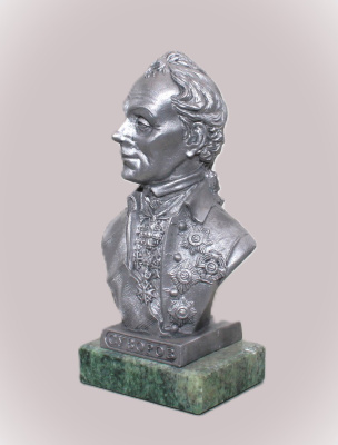 Картинка Бюст Суворов А.В, 1:10  от магазина Масштаб