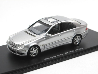 Spark_2004_Mercedes-Benz_AMG_C32_W203_silber_1_43