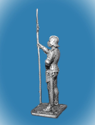 Картинка 179. Оловянный солдатик Английский алебардщик, 1513 г, 54мм  от магазина Масштаб