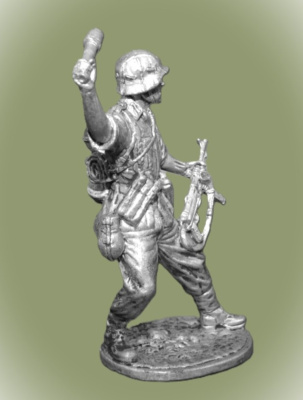 Картинка WWII-044 Немецкий солдат с МР40 и гранатой 1943-1945  54 мм.  от магазина Масштаб