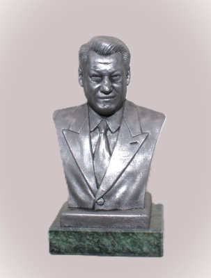 Картинка Бюст Ельцин Б.Н., 1:10  от магазина Масштаб