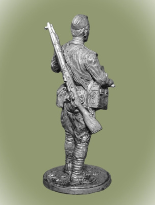 Картинка WWII-066 Красноармеец-связист, пехота Красной Армии, 1943-45 гг. СССР. 54 мм.  от магазина Масштаб