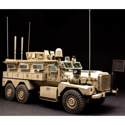 sbornaya_model_meng_ss_005_bronetransporter_cougar_6x6_mrap_1_35_1820748_2
