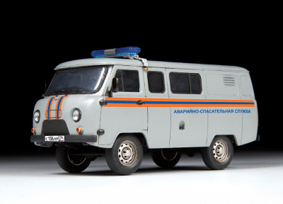43002_UAZ_3909_Back_GX_
