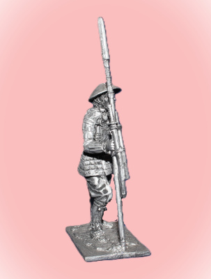 Картинка 228. Оловянный солдатик Асигару с трофеями, 2-я пол. 16 – нач. 17 вв., 54мм  от магазина Масштаб