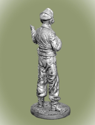 Картинка WWII-043 Офицер танковых частей Вермахта (Германия). 1941-1945г.  54 мм.  от магазина Масштаб