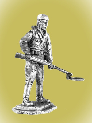 Картинка P-043 Красноармеец-сапер РККА 1943-45г., 54 мм, металл  от магазина Масштаб