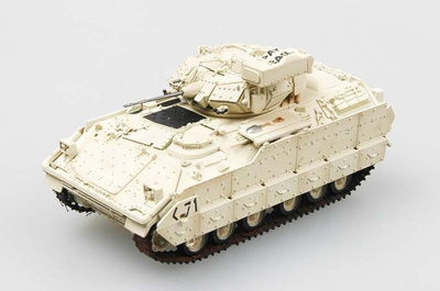 easy-model-35055-gotovaya-model-bmp-m2a2-bredli-ifv-1-72