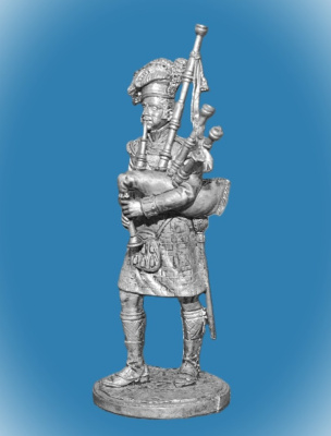 Картинка NAP-004 Оловянный солдатик Волынщик 92-го (Гордона) шотл. полка 1815 г., 54мм  от магазина Масштаб