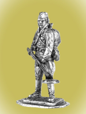 Картинка P-043 Красноармеец-сапер РККА 1943-45г., 54 мм, металл  от магазина Масштаб