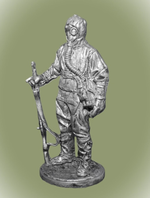 Картинка WWII-082 Оловянная фигура Солдат химических войск РККА, 1941-45гг. СССР, 1943-45 гг. СССР, 54мм  от магазина Масштаб