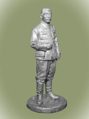 Картинка WWII-024 Оловянная миниатюра Товарищ Сталин  54 мм.  от магазина Масштаб
